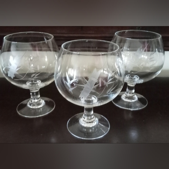Set Of (3) Vintage Etched Crystal Cognac Glasses Brandy Snifters - Picture 2 of 6
